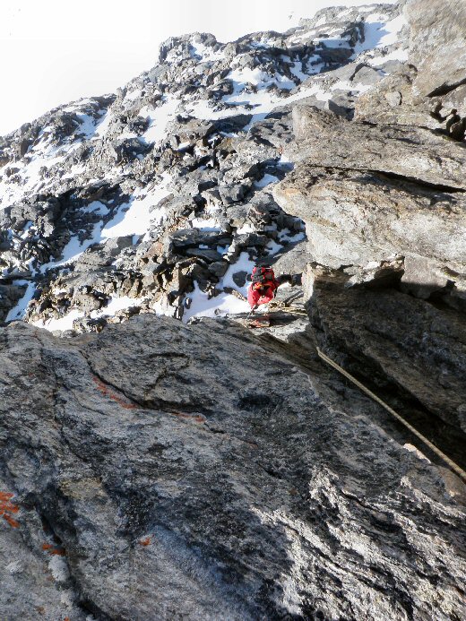 Arete du Soleil (35).jpg - Mich me rejoint � un relais